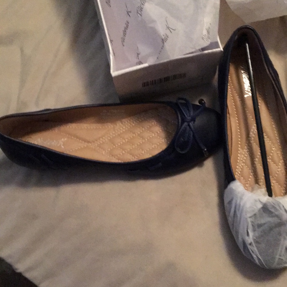 Navy blue flats NWOT